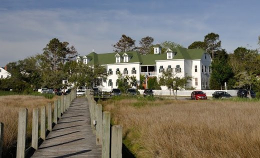 the haunted Roanoke Island Inn on the Outer Banks