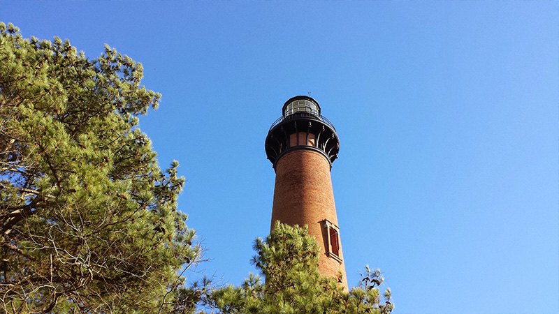 visit-lighthouse-currituck-beach-corolla-nc