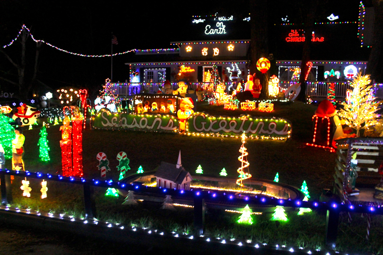 The Poulos Outer Banks Christmas House Returns - Kitty Hawk Kites Blog