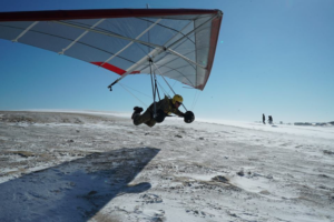 winter hang gliding at jockeys ridge